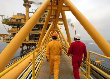 No hay riesgo de pérdida de empleos en Pemex: Aldana