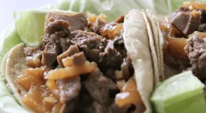 Descubre los nutrientes que aportan los tacos de tripa