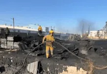 Bomberos controlan incendio en tarimera de Soledad