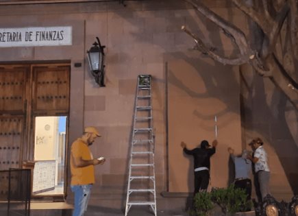Secretaría de Finanzas se suma al blindaje de edificios en el Centro Histórico por el Día de la Mujer