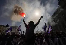 Las mujeres marchan en todo Latinoamérica para exigir un alto a la violencia y reclamar sus derechos