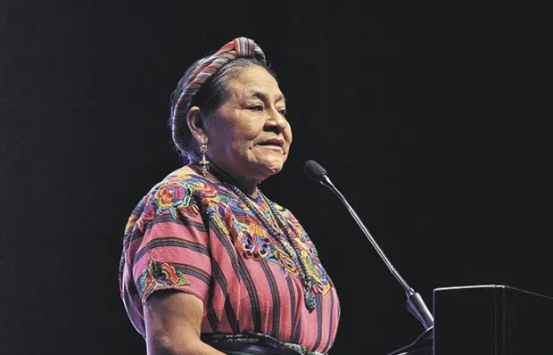 Rigoberta Menchú obtiene la nacionalidad mexicana