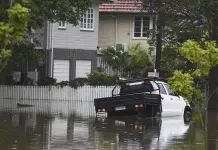 Inundaciones y evacuaciones en Australia tras tormenta tropical