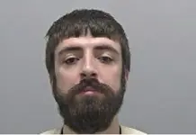 Condenan a prisión perpetua a exsoldado que asesinó a tres mujeres en Reino Unido