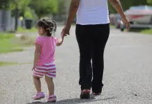 Trump arremete contra la ciudadanía por nacimiento Trump arremete contra la ciudadanía por nacimiento