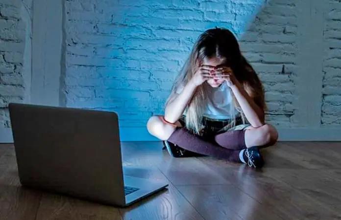 FinCEN advierte sobre aumento de Sextorsión con IA
