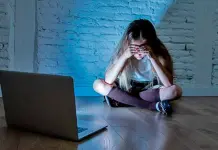 FinCEN advierte sobre aumento de Sextorsión con IA FinCEN advierte sobre aumento de Sextorsión con IA