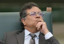 Petro se une a manifestaci&oacute;n a favor de sus reformas e inicia campa&ntilde;a por la consulta popular