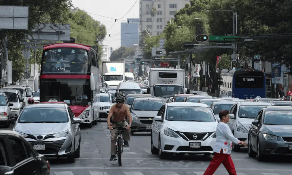 ¿Qué autos no circulan por contingencia ambiental en CDMX?