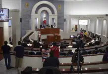 PVEM y PAN rechazan evaluación de Congreso Calificado