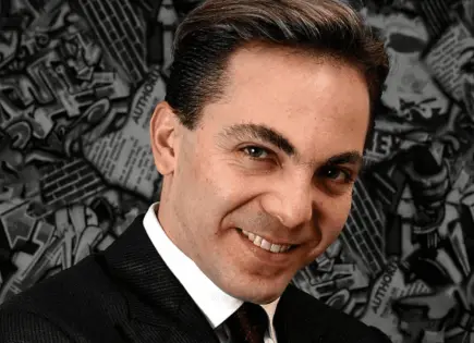 Cristian Castro da de qué hablar por el aspecto de sus labios