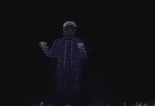 Trump ilumina Miami con show de drones