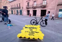 Video | Realizan anticelebración por el retraso de la Ley Santi