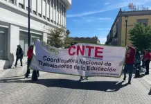 Maestros de la CNTE en Durango marchan por pensiones dignas