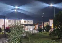 Continúa vandalismo contra luminarias en la capital