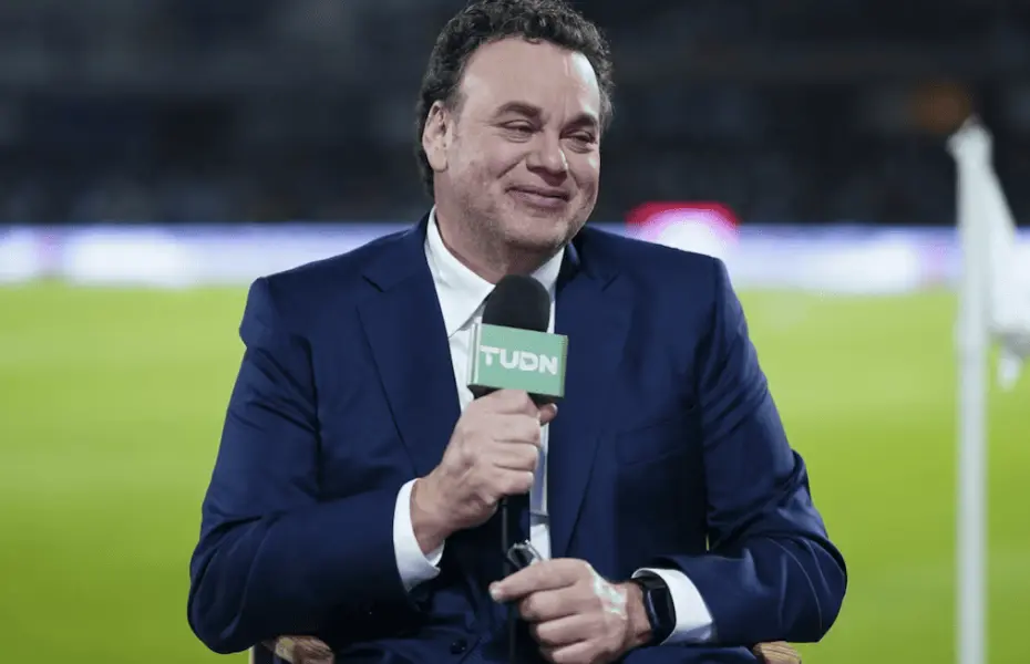 Faitelson llora y pide disculpas a Jos&eacute; Ram&oacute;n Fern&aacute;ndez