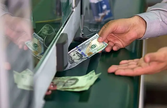Bitcoin logra nuevo máximo histórico por fuerte demanda institucional