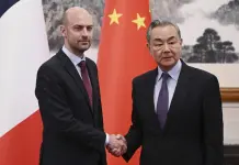 Ministro de Exteriores de Francia viaja a China
