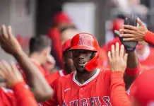Triunfo de los Angelinos sobre los Medias Blancas en Chicago