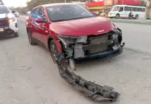 Motocicleta colisiona contra un vehículo en Ciudad Valles Motocicleta colisiona contra un vehículo en Ciudad Valles