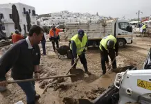 Impactantes inundaciones en islas griegas por fuerte tormenta