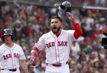 Rafael Devers se destaca en la victoria de los Medias Rojas