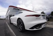 Impacto de los aranceles en Jaguar Land Rover y la industria automotriz Impacto de los aranceles en Jaguar Land Rover y la industria automotriz