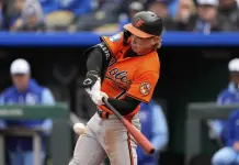 Triunfo de los Orioles sobre los Reales en la MLB
