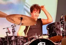 Fallece Clem Burke, legendario baterista de Blondie