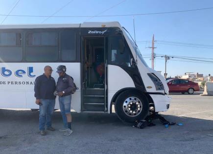 Ciclista atropellado por camión en SLP, solo con golpes leves Ciclista atropellado por camión en SLP, solo con golpes leves