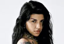 Cazzu y su emotiva canción para su hija Inti en Latinaje