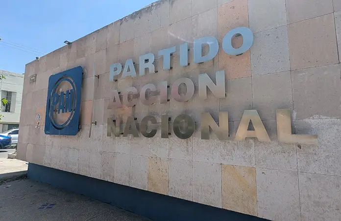 PAN denuncia ser víctima de espionaje telefónico