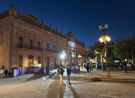 Retiran plantón en Plaza de Armas