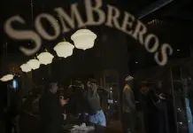 La centenaria sombrerería Donde golpea el Monito en Chile