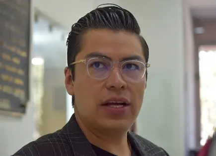 Presupuesto de personal legislativo no ha aumentado en años, dice Badillo