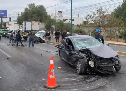 Fotos | Tres heridos por fuerte choque en Soledad