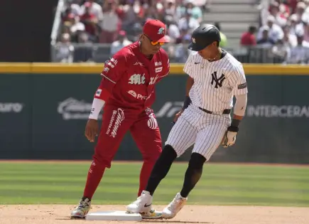 Robinson Canó y su dominio en la Liga Mexicana de Béisbol Robinson Canó y su dominio en la Liga Mexicana de Béisbol