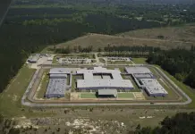 Gobierno de EEUU busca convertir las deportaciones en un negocio eficiente tipo Amazon