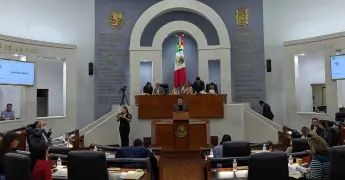 Rechazan aumento en el gasto por asesores en Congreso