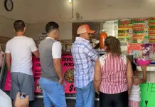 Sorprenden precios de pescados y mariscos en Viernes Santo