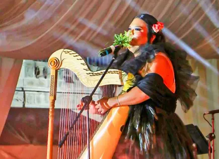 Conversatorio con La Bruja de Texcoco Conversatorio con La Bruja de Texcoco