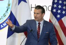 Casa Blanca expresa apoyo a Hegseth tras nueva revelación en chat que reaviva agitación en Pentágono