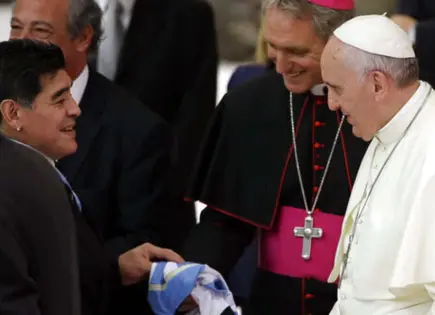 Maradona se reconcilió con la iglesia gracias al Papa Francisco