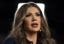 Detenci&oacute;n del sospechoso por robo de bolsa de Kristi Noem