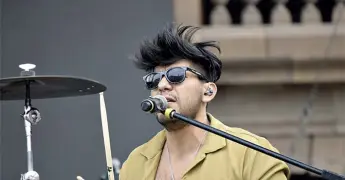 FRANCISCO ARANDA: ENTRE EL RITMO Y LA ESCUCHA