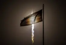 La cápsula de SpaceX con suministros se acopla a la EEI tras partir el lunes de Florida La cápsula de SpaceX con suministros se acopla a la EEI tras partir el lunes de Florida