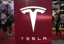 Tesla busca nuevo CEO ante caída de ganancias