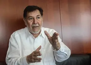 Fernández Noroña rechaza crear comisión en Morena para ingresos