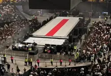 Se desploma grada de Palacio de los Deportes; hay tres heridos Se desploma grada de Palacio de los Deportes; hay tres heridos