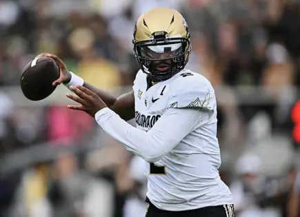Shedeur Sanders, sin equipo en Draft NFL